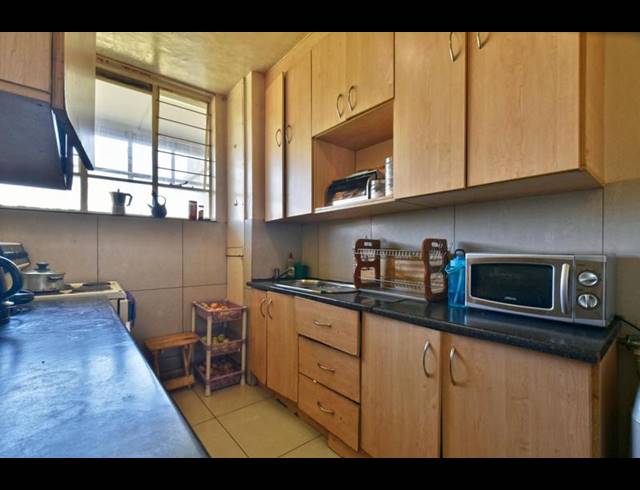 1 BEDROOM APARTMENT FOR SALE IN BEDFORD GARDENS